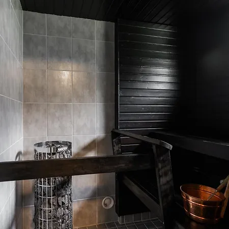 Guest house Your Away From Home! 4*